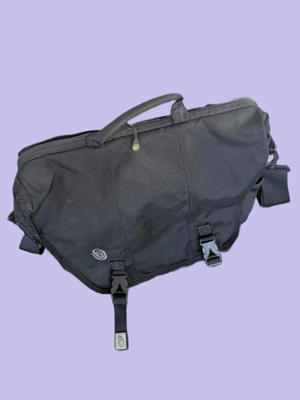 Timbuk2 Nylon Messenger bag with Detachable Shoulder Strap